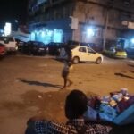 Côte d’Ivoire – Abidjan – Carrefour Garage (Riviera 2 Anono) :   Embouteillage d’ambiance, d’alcool et de « kpôclé »